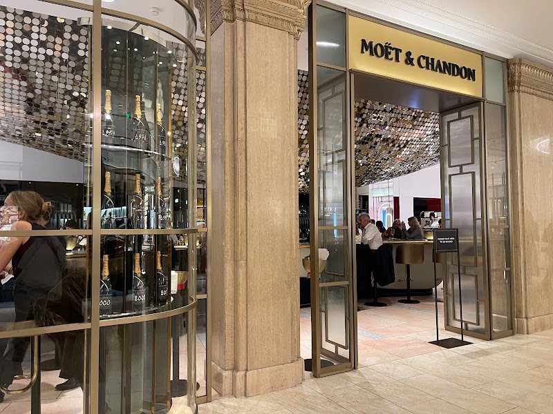 Harrods Champagne Bar Photo