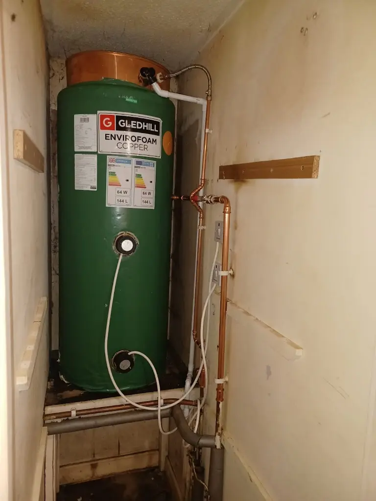 Hayes plumbing and heating mk