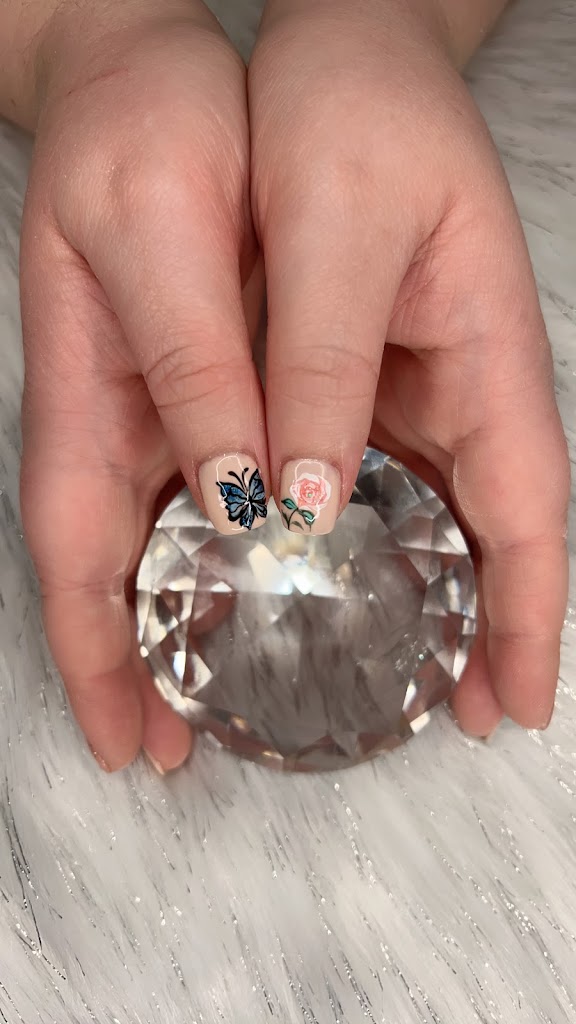MK Nails Expert Photo