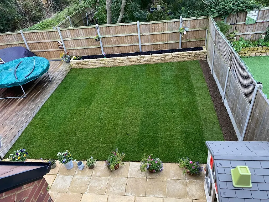 Saunders Gardening Services