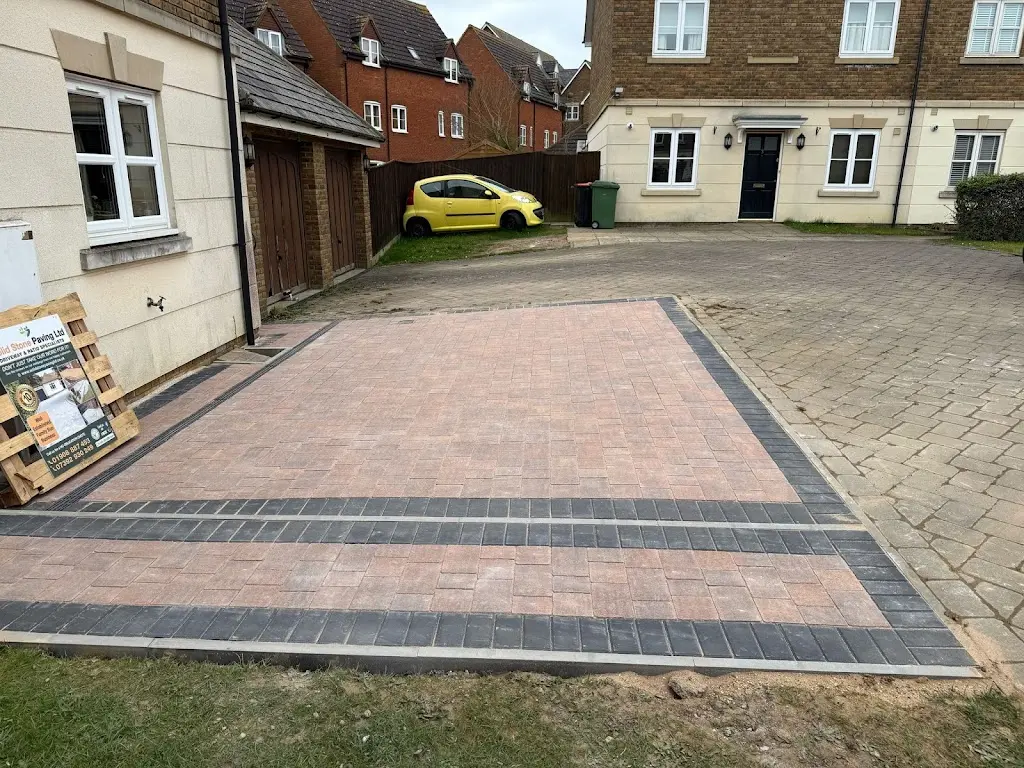 SOLID STONE PAVING LTD Photo