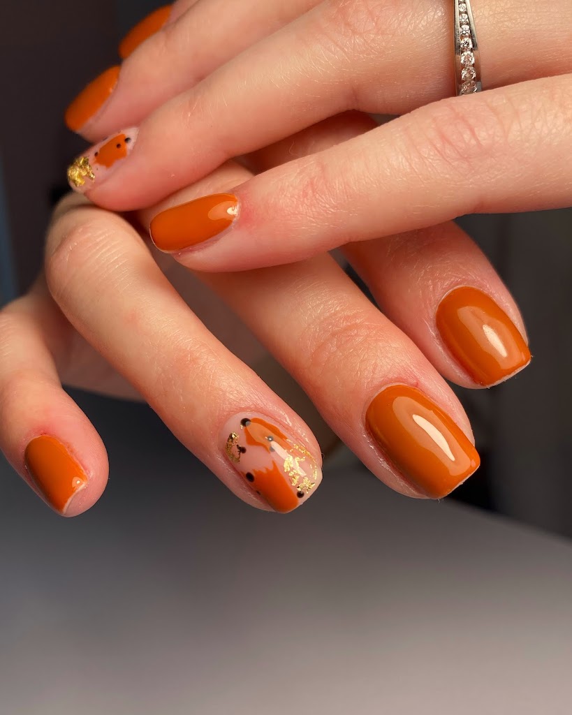 Nail Touch by Marietta Photo