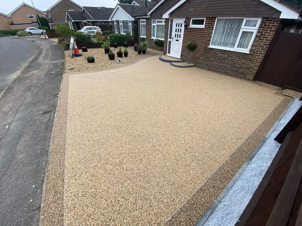 SOLID STONE PAVING LTD