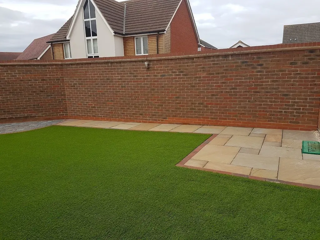 MM Landscapes – Fencing, garden design, decking, landscaping Photo