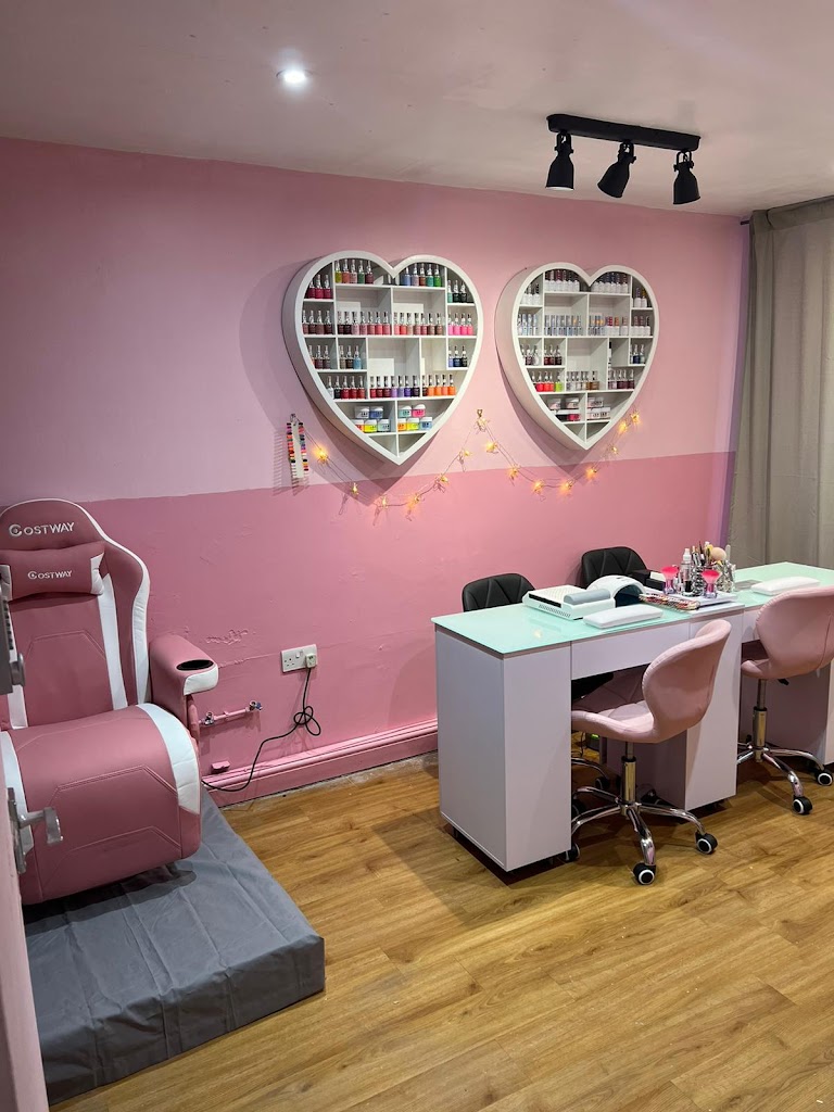 MK Nails Expert Photo