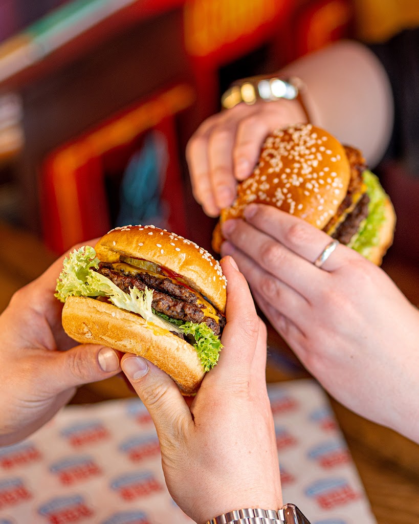 12th Street burgers & shakes Photo