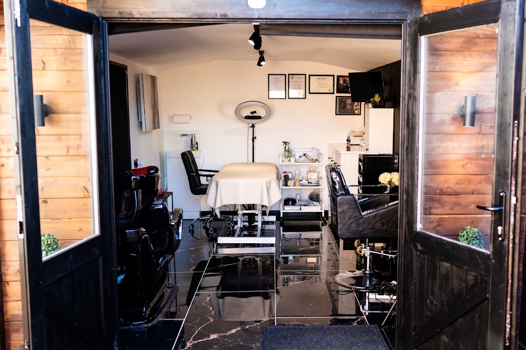 Elena Manea – Beauty Room Photo