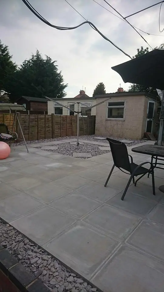 Dougies Garden Service Ltd Photo