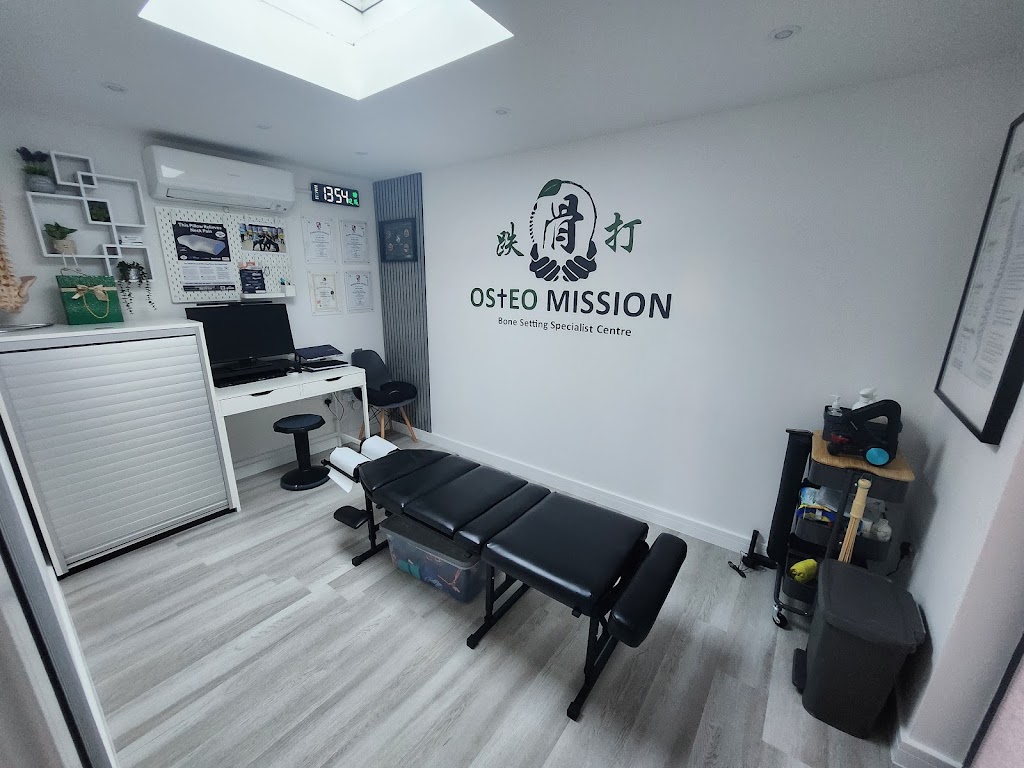 Osteo Mission – Raynor Deep Tissue Massage & Bone Setting Therapist Photo