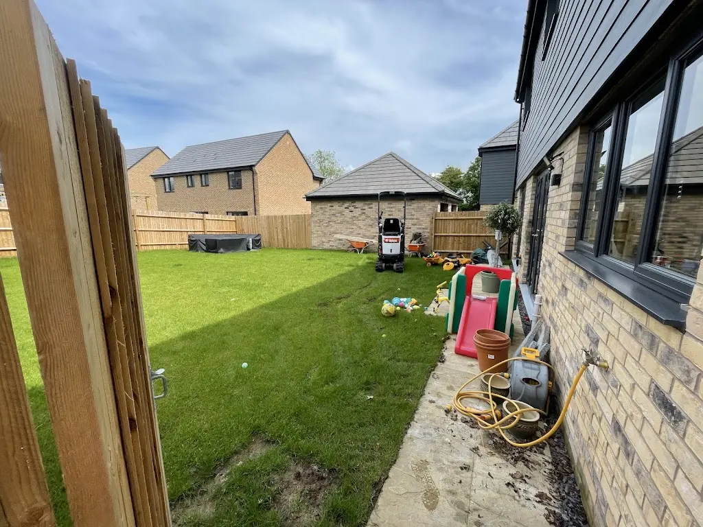Easy Lay Landscaping LTD Photo
