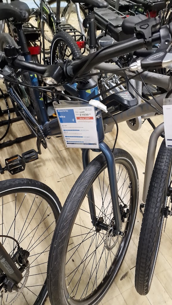 Halfords – Milton Keynes Photo 17