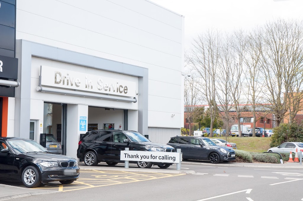 Stratstone BMW Milton Keynes