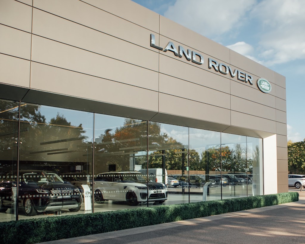 Stratstone Land Rover Milton Keynes