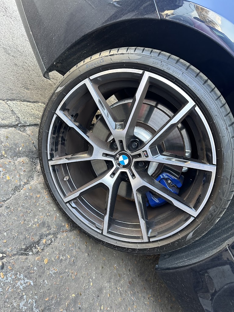 Neath Hill MOT & Tyres Shop Milton Keynes Photo 9