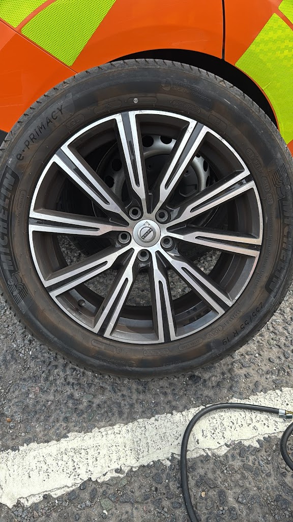 Mobile Tyre Fitting Milton Keynes 24/7 Photo 5