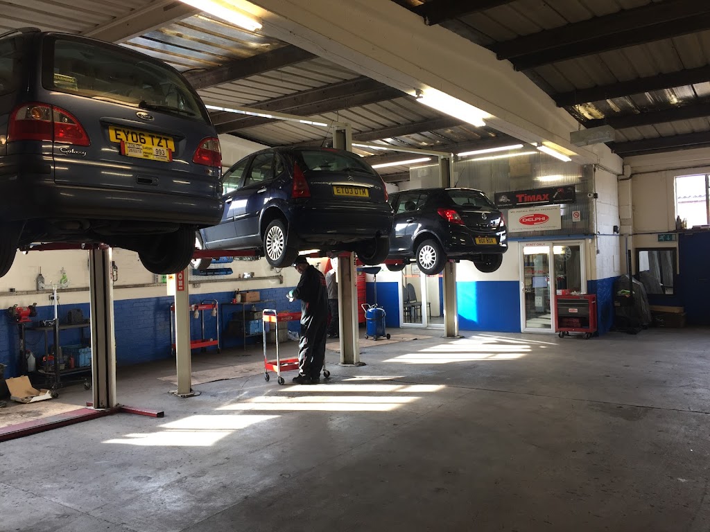 ZM Car Repairs Photo 3
