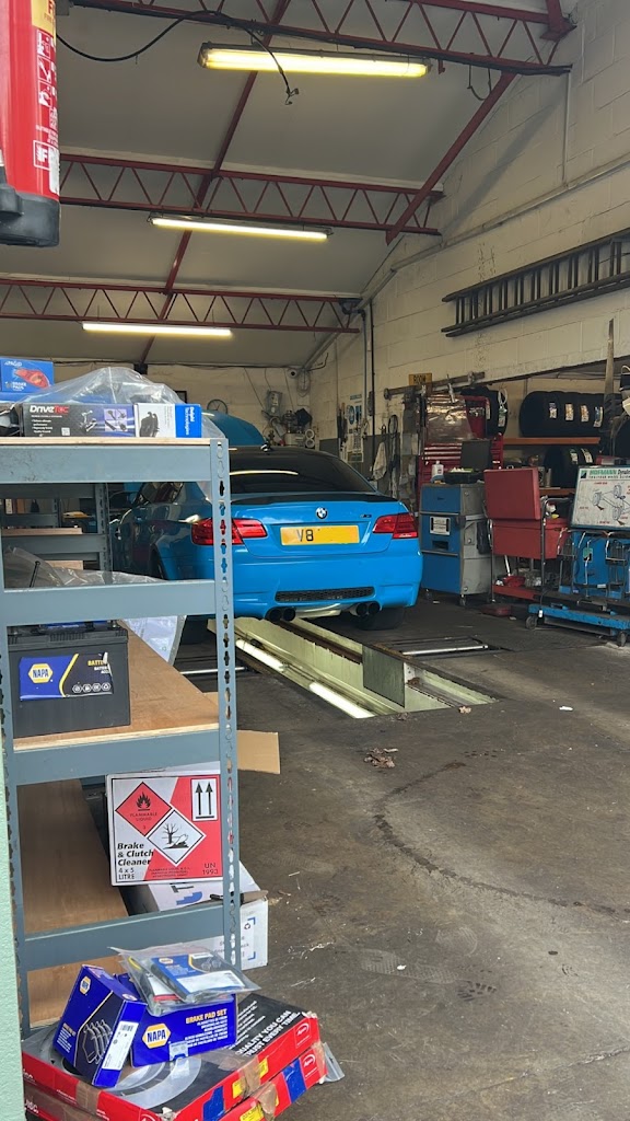 Fullers Slade Autos – MOT, Repairs and Car Breakdown Service Photo 5