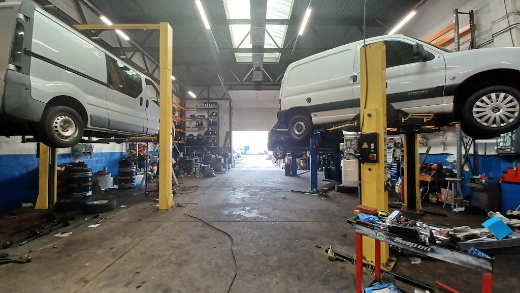 Stony Stratford Autos Ltd Photo 2