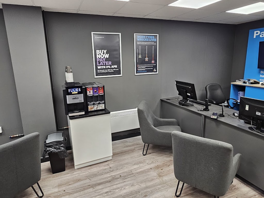 Halfords Garage Services Milton Keynes Photo 2