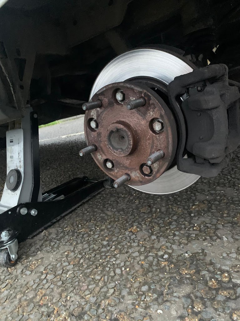 Lucky Mobile Tyre LTD Photo 2
