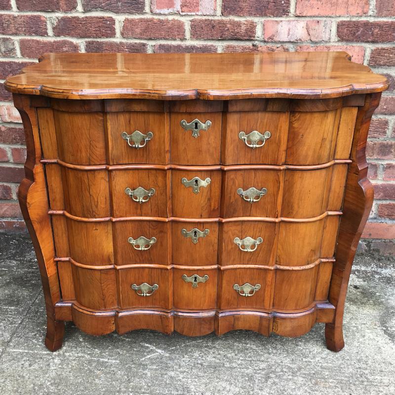 Daniel chapman antique furniture restoration and French polishing