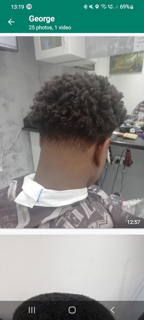 GEE BARBERS