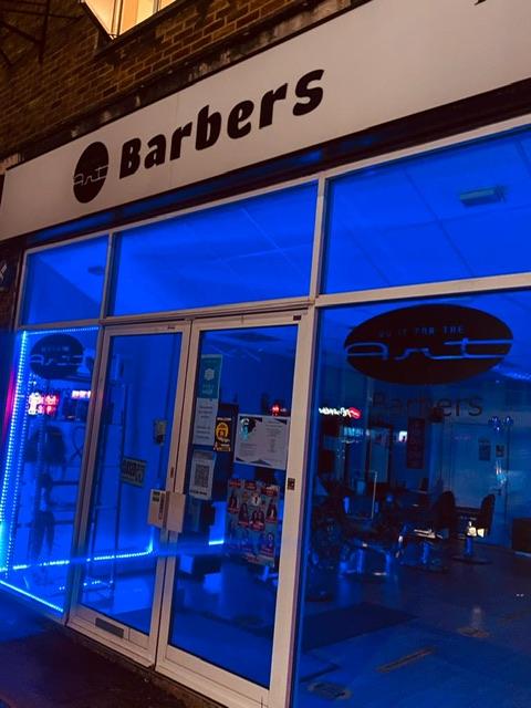 Do It For The Art Barbers 192 Queensway bletchley mk2 2st
