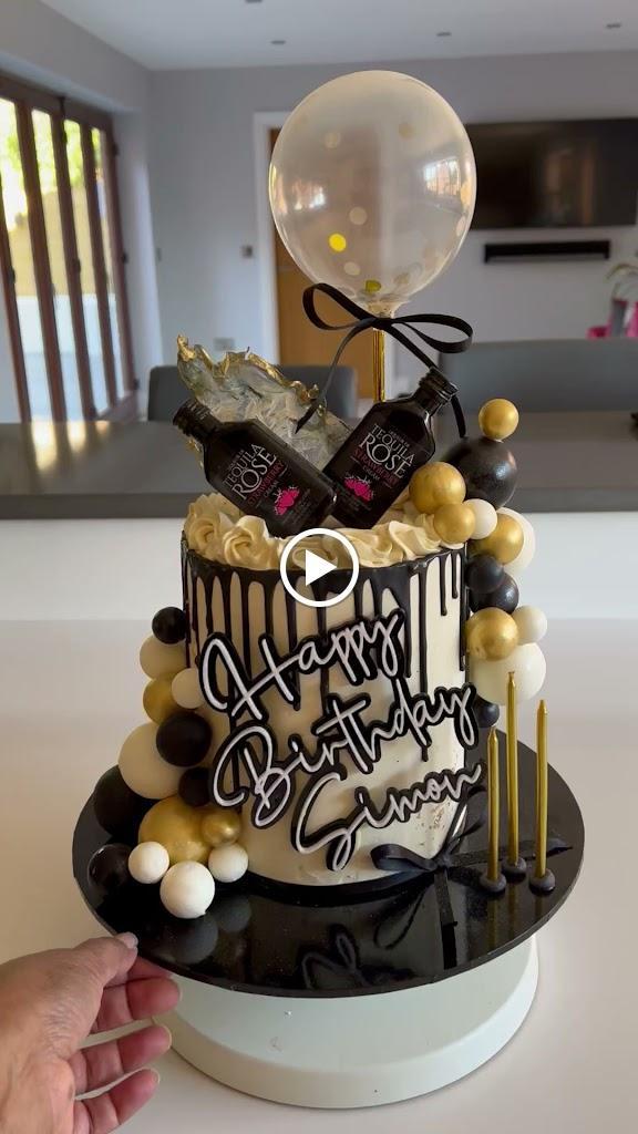 Cakes by Viv