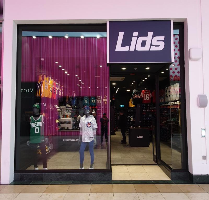 Lids Midsummer Place