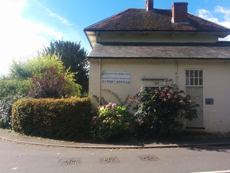 Advanced Pain Relief and Chinese Medicine Clinic MK (APRCMK LTD): Chiropractic & Acupuncture Clinic Milton Keynes