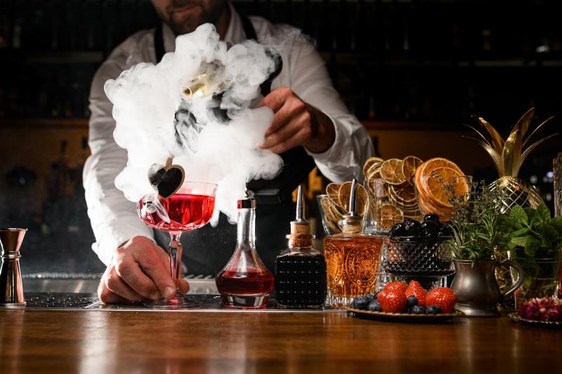 Mixologist Express – Mobile Bar Hire Milton Keynes