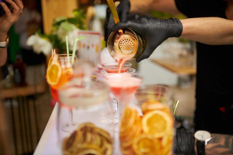 Mixologist Express – Mobile Bar Hire Milton Keynes
