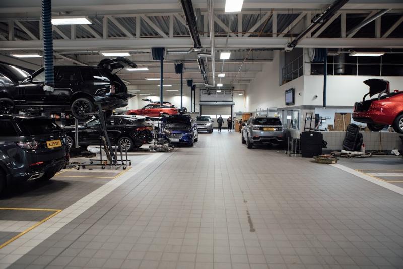 Land Rover Service Centre Milton Keynes