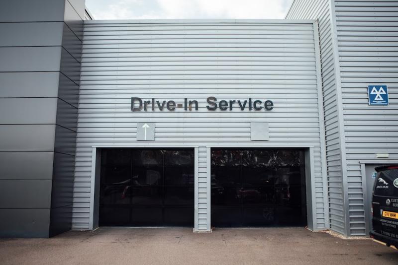 Land Rover Service Centre Milton Keynes