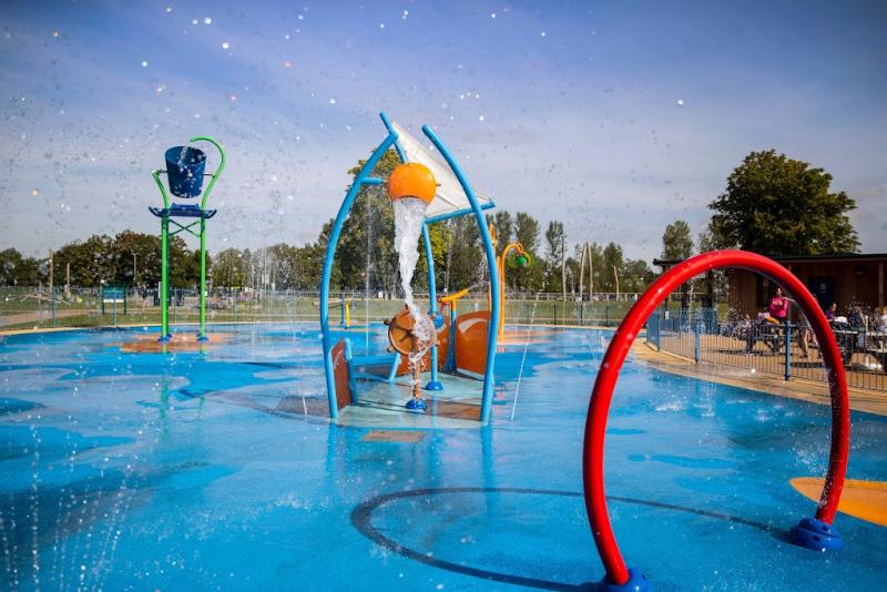 Splash ‘n’ Play