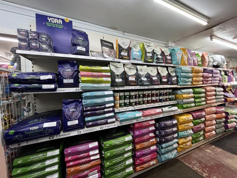 Dovart Pet Supplies and Boarding Kennels
