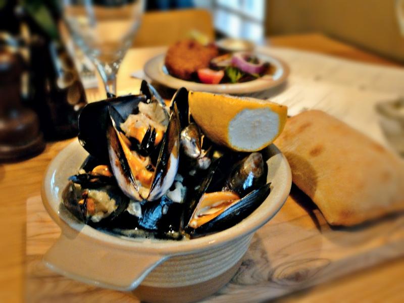 Three Locks Pub & Dining