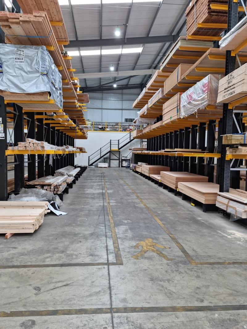 Arnold Laver Milton Keynes – THIS BRANCH IS NOW CLOSED PERMANENTLY