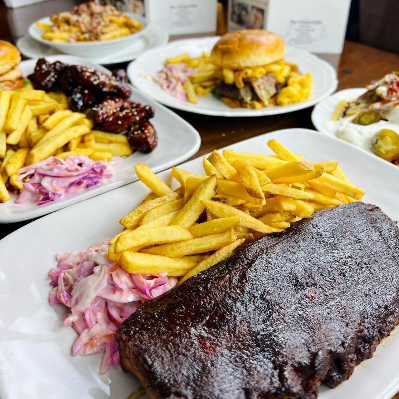 Cowper’s Oak Pub, Kitchen & Rooms