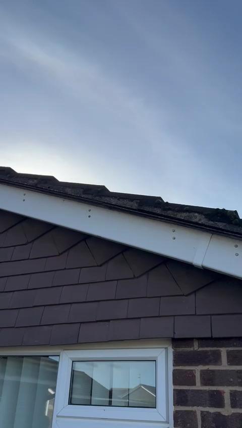 Solid stone roofing