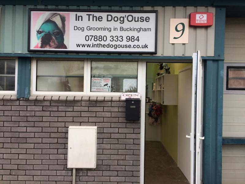 In the Dog’ouse