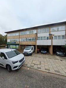 UK CLEANING AND MAINTENANCE