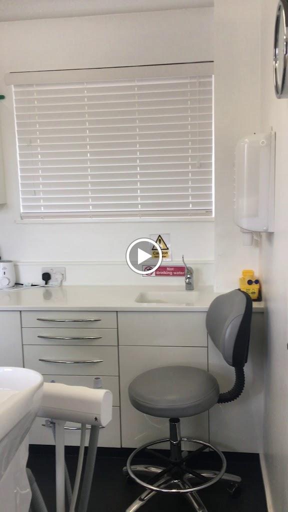 Two Mile Ash Dental & Implant Clinic
