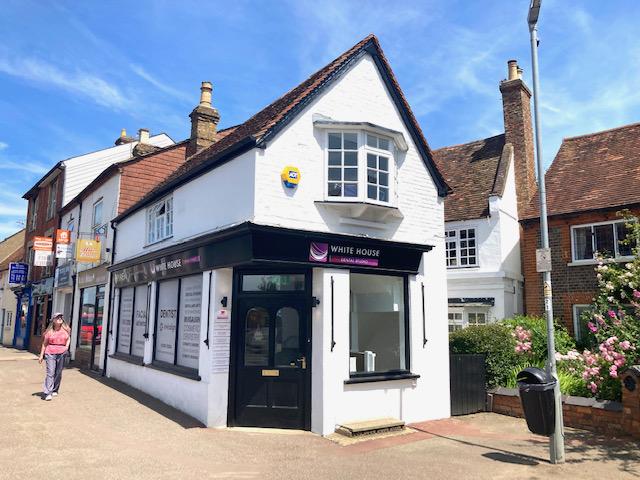 White House Dental Studio – Invisalign Milton Keynes