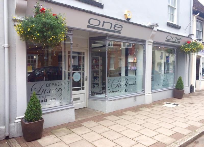 One salon Hairdressing Stony Stratford