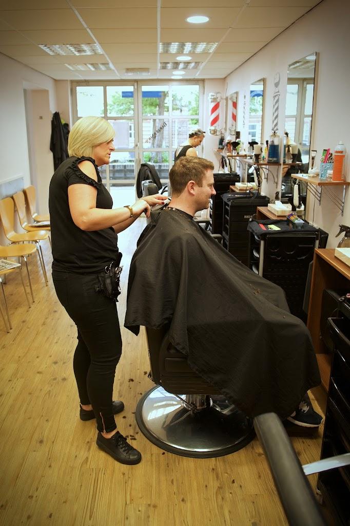 Elliotts Hairdressing
