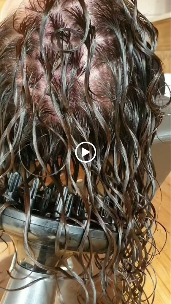 Mahogany Naturals Salon