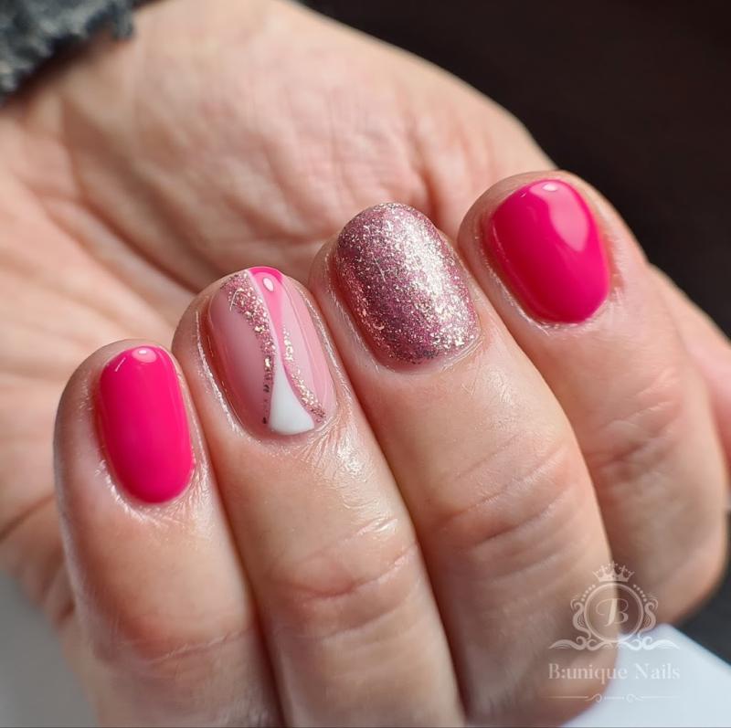 B:unique Nails
