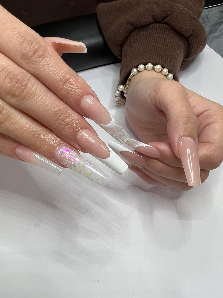 Mia nails