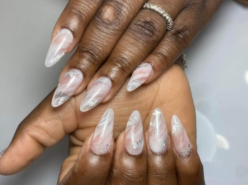 Mia nails
